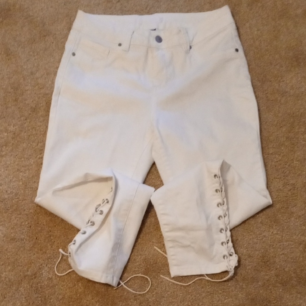 Women's White Lace-Up Jeans